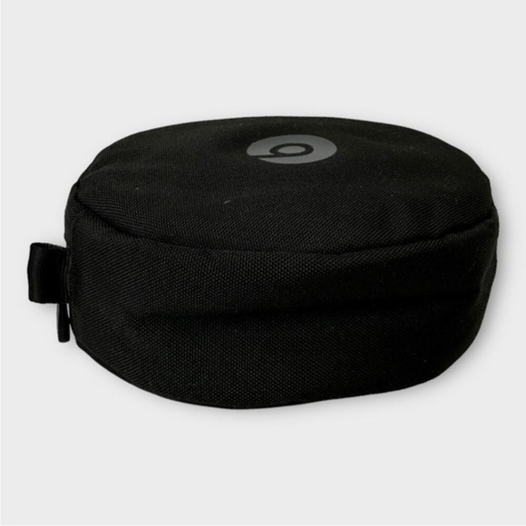 Beats by Dre bag Soft Shell Headphone Zip Up Case Black Carrying Case Travel New - Picture 1 of 7